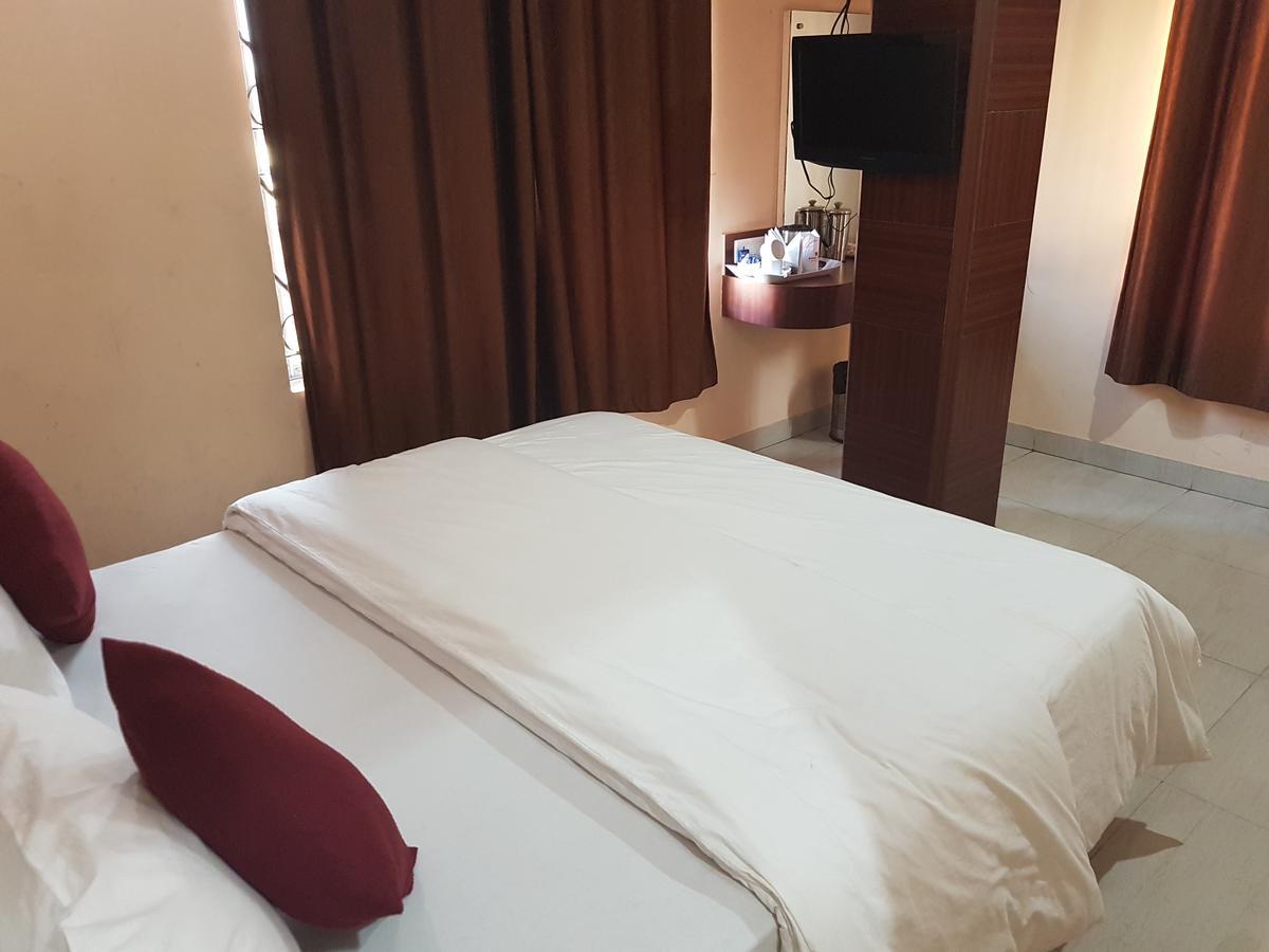 Hotel Simla Sziliguri Kültér fotó