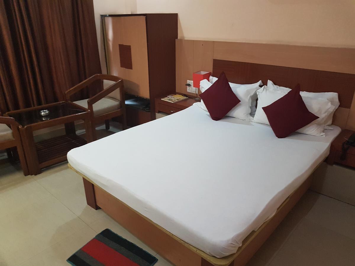 Hotel Simla Sziliguri Kültér fotó