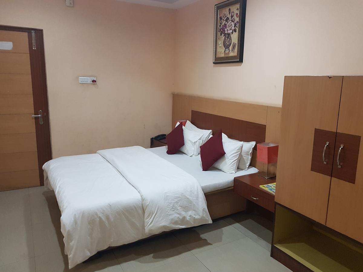 Hotel Simla Sziliguri Kültér fotó