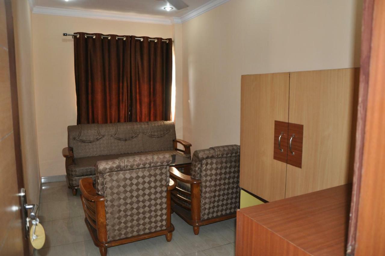 Hotel Simla Sziliguri Kültér fotó